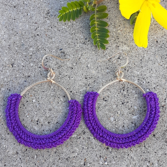 🔴SOLD Vibrant Purple Crochet Hoop Dangle Earring - Picture 2 of 7